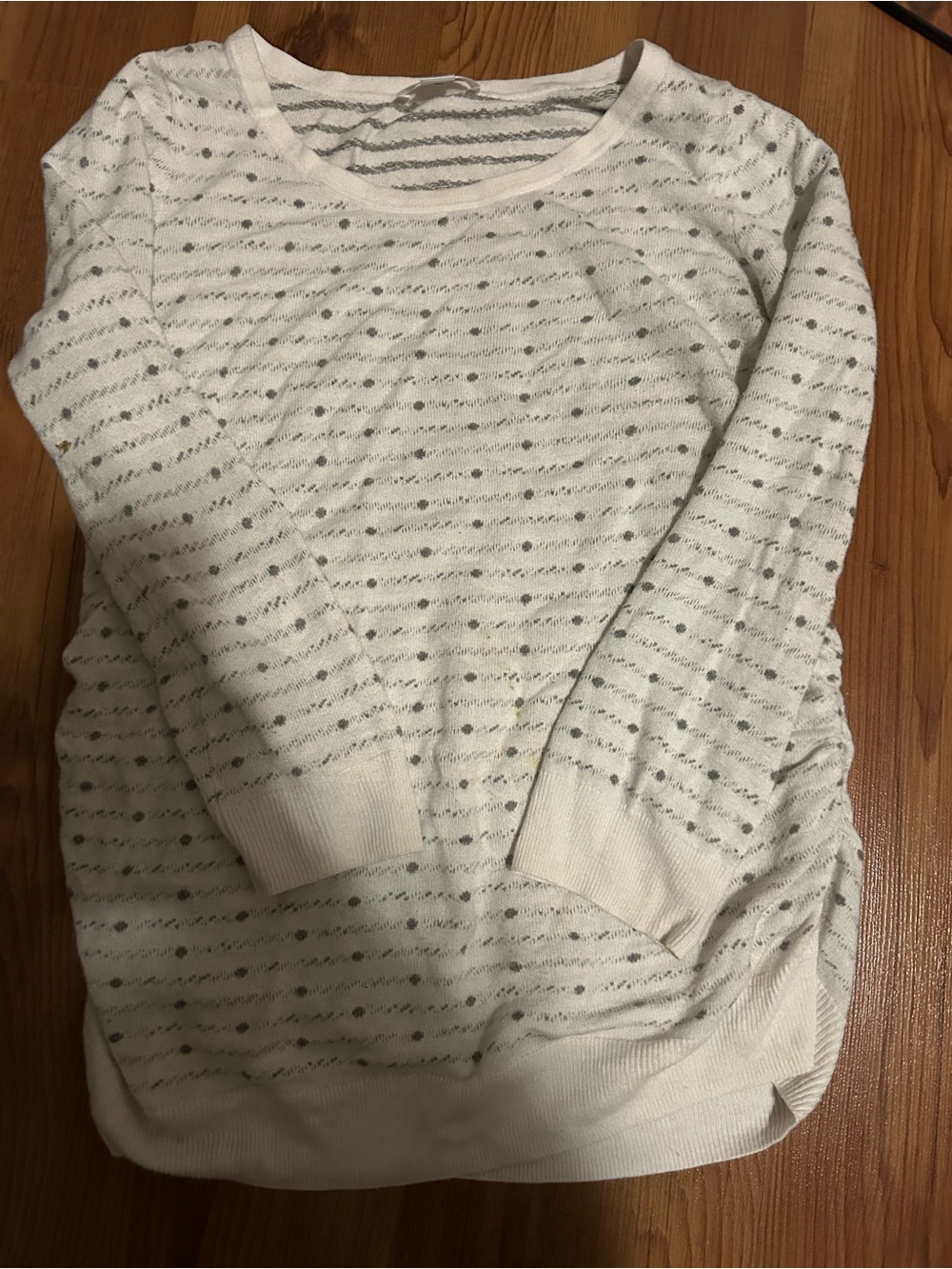 Motherhood Cream Knit Scoop-Neck Sweater with Gray Dots ❤️